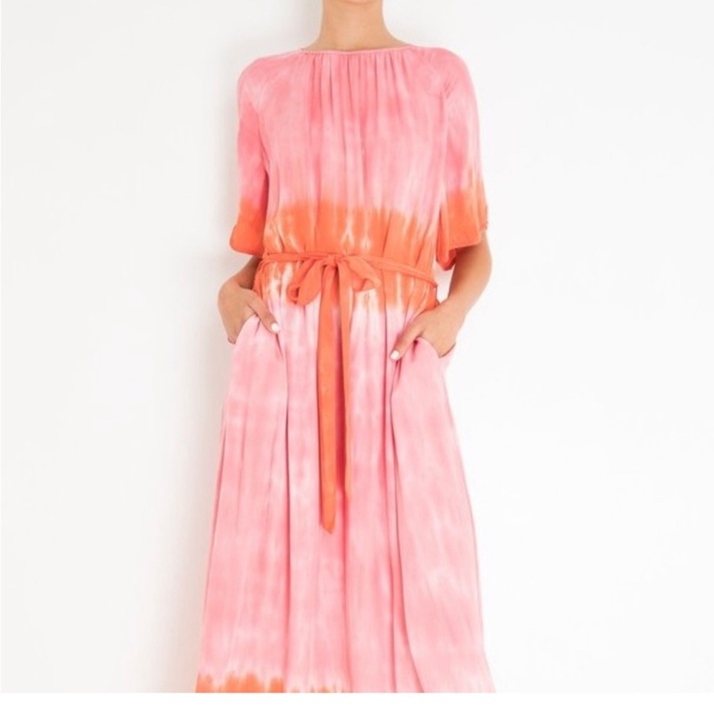 Size small (can definitely fit larger, if needed)